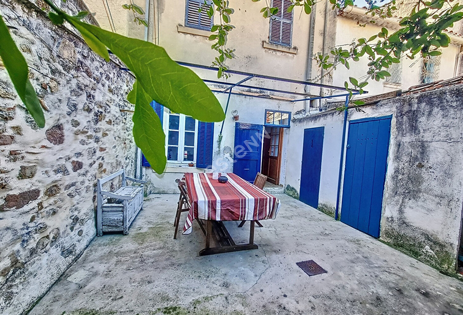 La Seyne Sur Mer Maison de village de 104 m² du 19éme siécle ... — photo 1