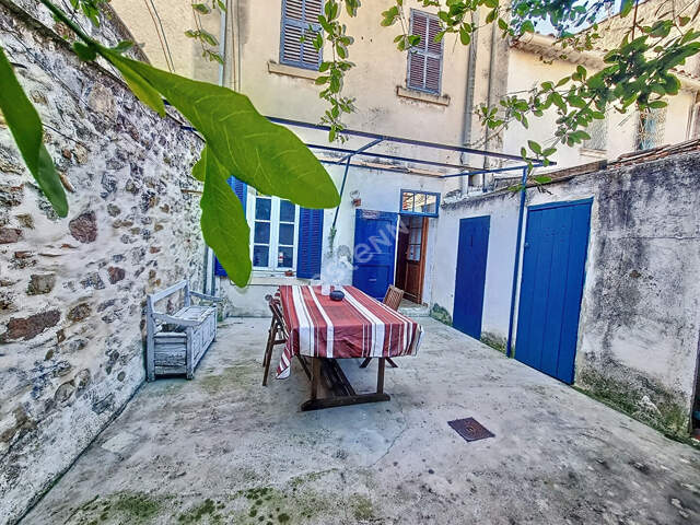 La Seyne Sur Mer Maison de village de 104 m² du 19éme siécle ... — photo du bien