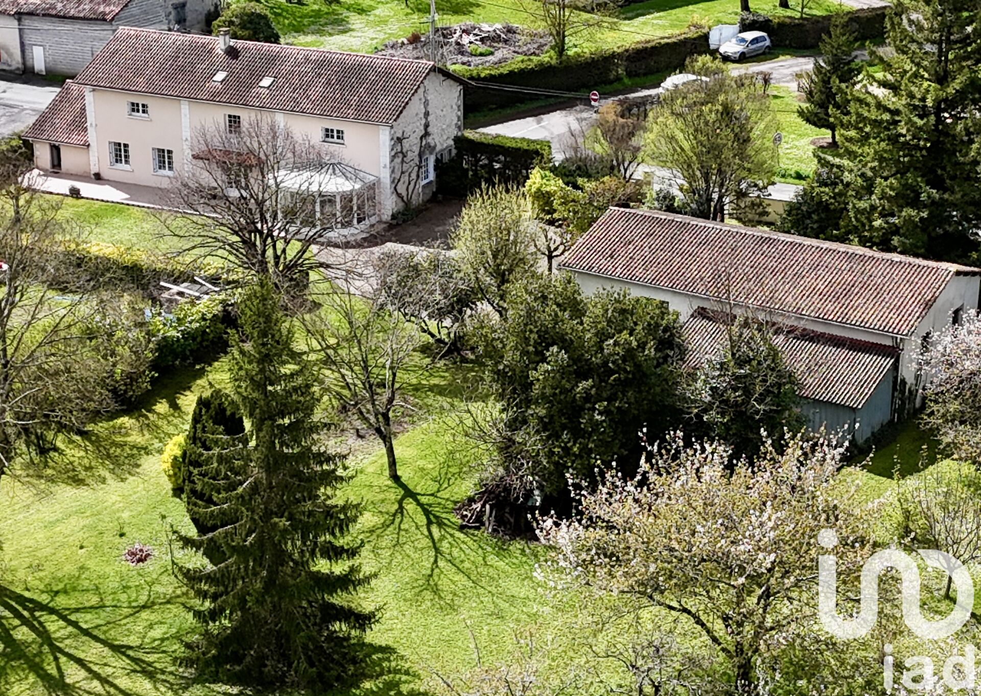 Barbezieux-St-Hilaire - 229m² - 9p.