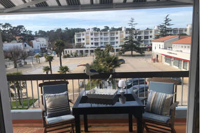 Appartement 3 pièces 381600 €