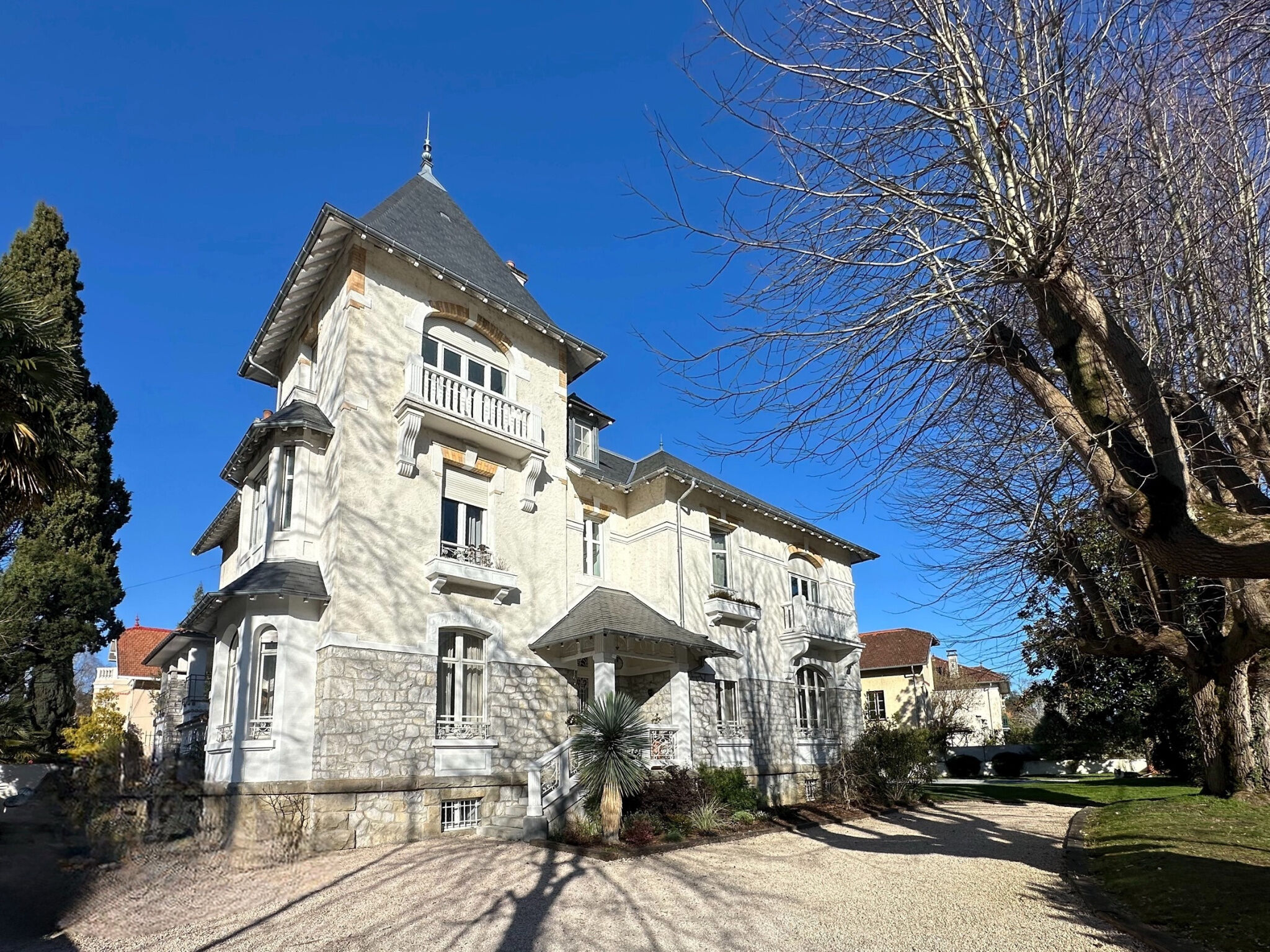 Propriété 11 pièces  à vendre Pau 64000