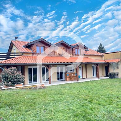 Maison 8 pièces 360000 €