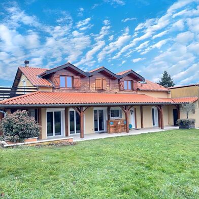 Maison 8 pièces 360000 €