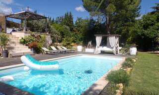 Maison 7 Pièces 181 m² à vendre à Grambois (84240)