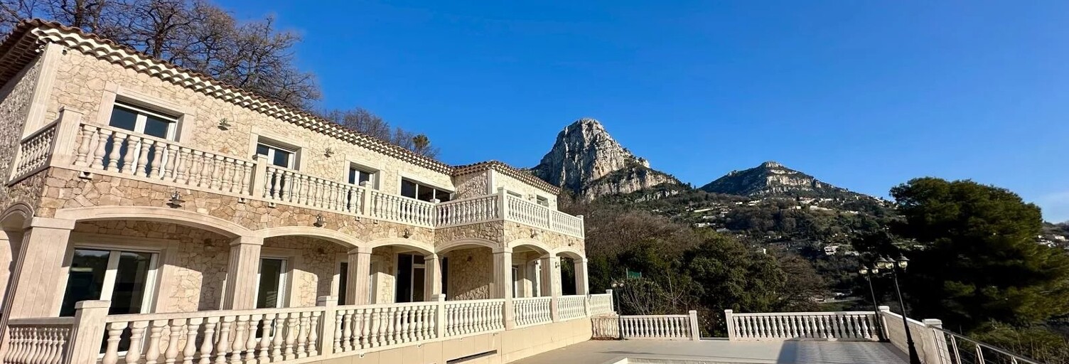 Maison 7 Pièces 250 m² à vendre à Vence (06140)