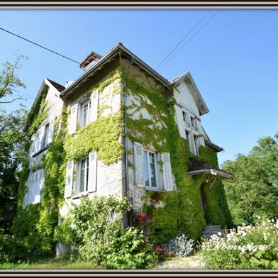 Maison 6 pièces 325500 €