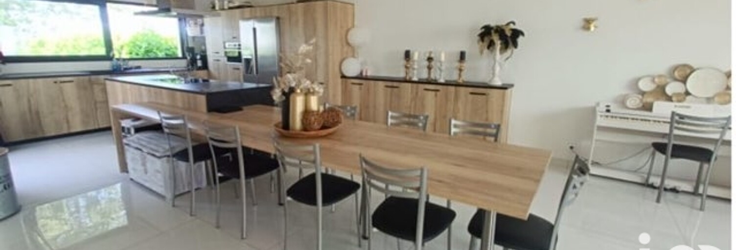 Maison 10 Pièces 184 m² à vendre à Les Épesses (85590)