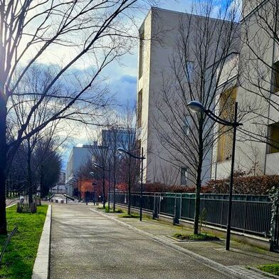 Appartement 1 pièces 744 €