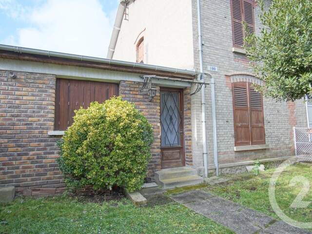 Maison à rénover — photo du bien