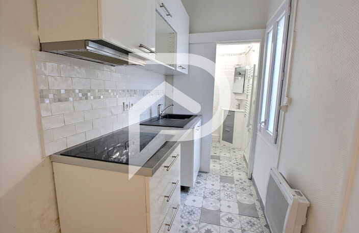 ASNIERES SUR SEINE : appartement de 2 pièces (29,85 m² Carrez... — photo 2