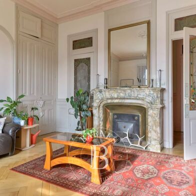 Appartement 5 pièces 680000 €