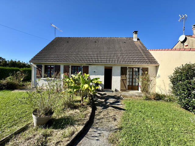 PROCHE GARE ET COMMERCES, COMBLES AMENAGEABLES, 3 CHAMBRES, — photo du bien