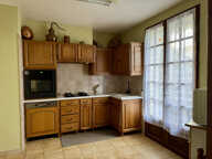 PROCHE GARE ET COMMERCES, COMBLES AMENAGEABLES, 3 CHAMBRES, — photo 2