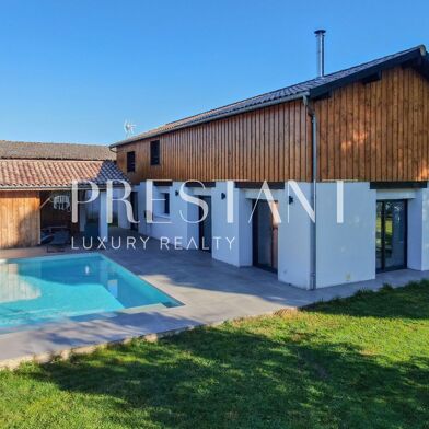 Maison 4 pièces 892500 €