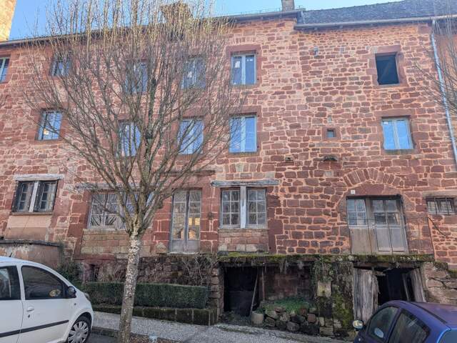 Maison à rénover — photo du bien