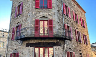 Maison 9 Pièces 211 m² à vendre à Saint-Dier-d'Auvergne (63520)