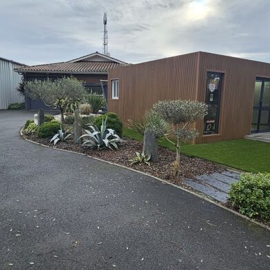 Commerce  790000 €