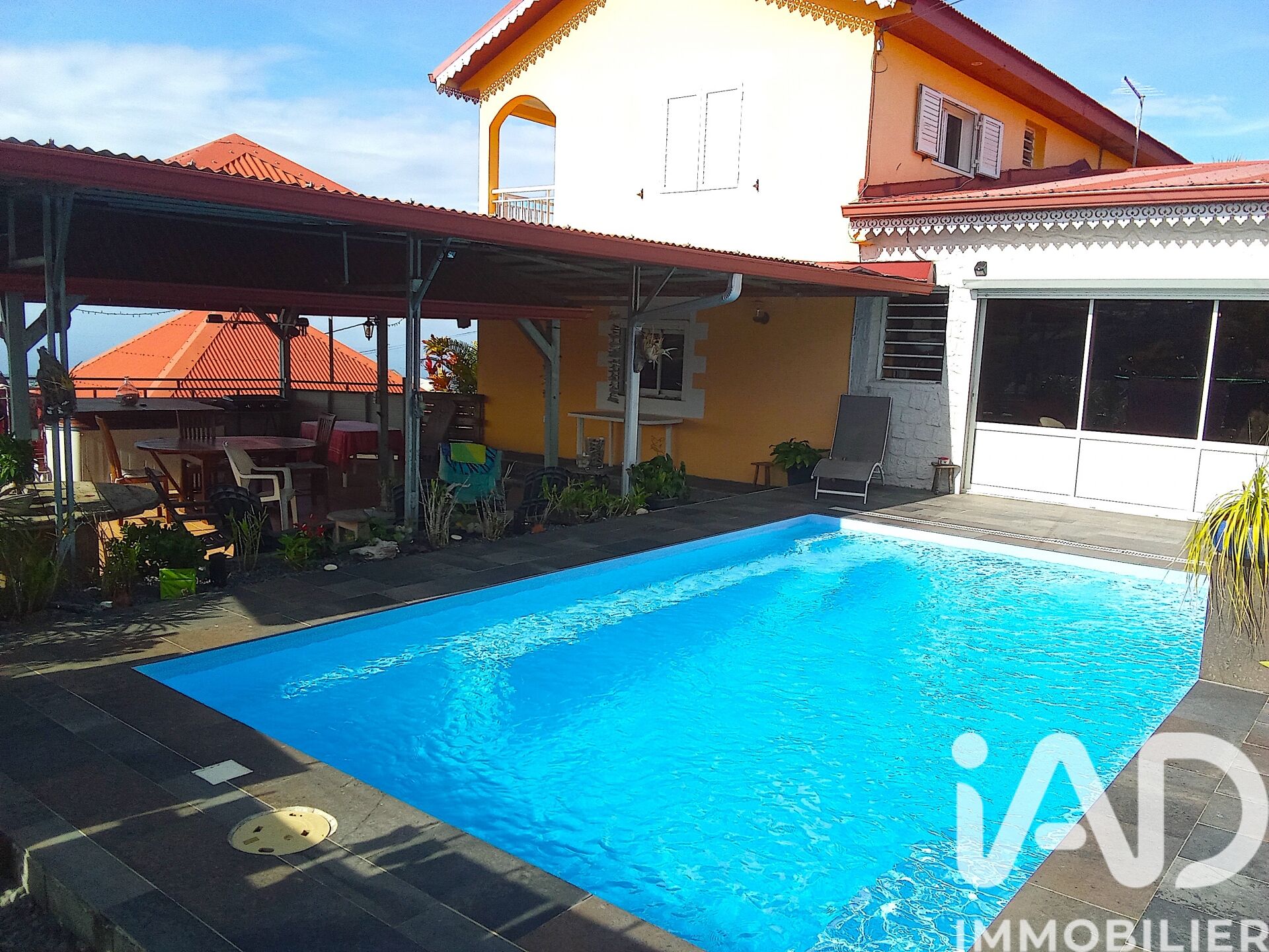 Entre-Deux - 242m² - 6p.