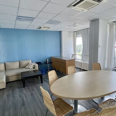 Bureau  399999 €