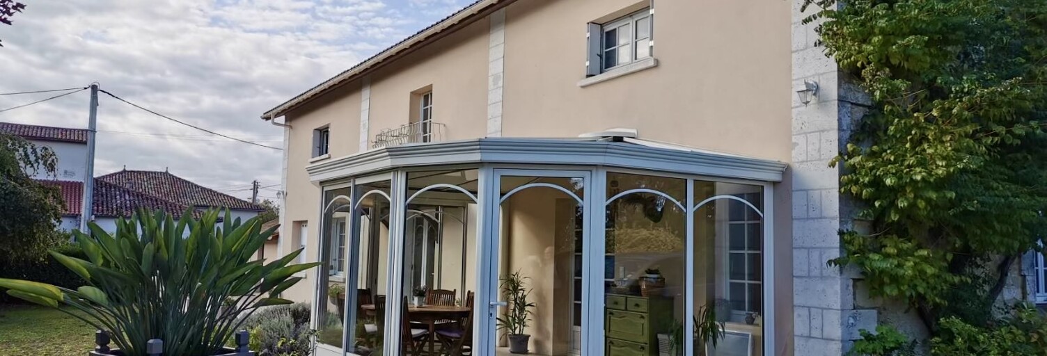 Maison 9 Pièces 229 m² à vendre à Barbezieux-Saint-Hilaire (16300)