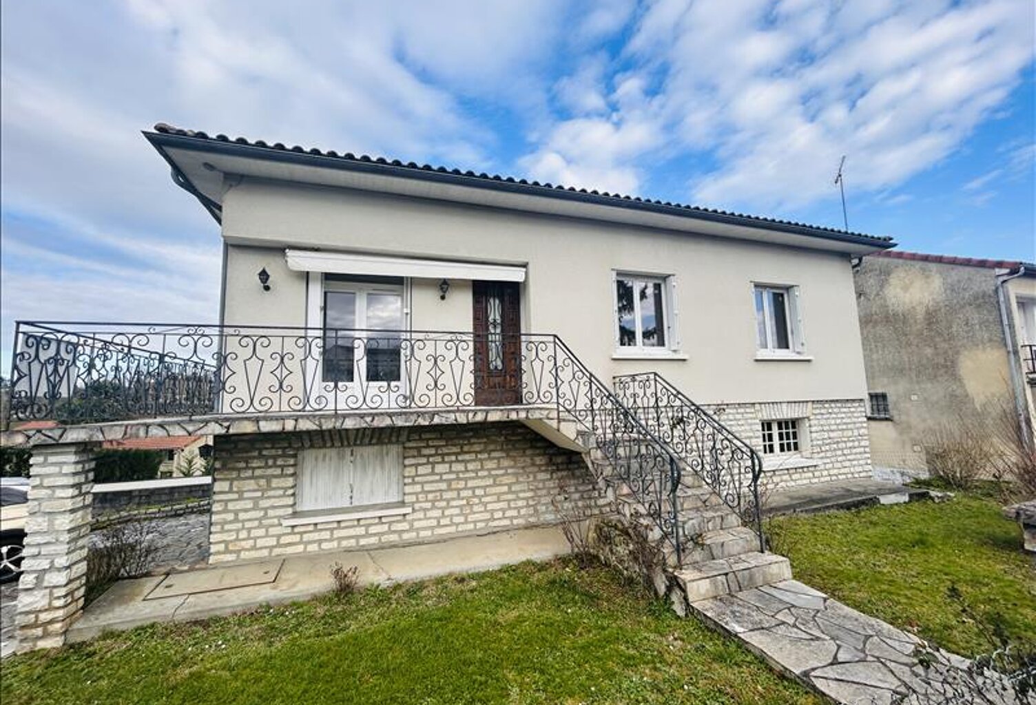 Maison de ville de 6 pièces principales — photo 1