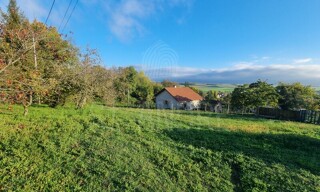 Terrain  841 m² à vendre à Gillonnay (38260)