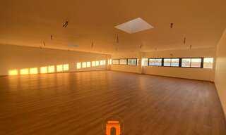 Commerce 2 Pièces 162 m² à louer à Montélimar (26200)