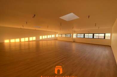 Commerce 2 pièces 2230 €