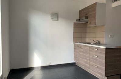 location appartement 791 € CC /mois à proximité de Meyrargues (13650)