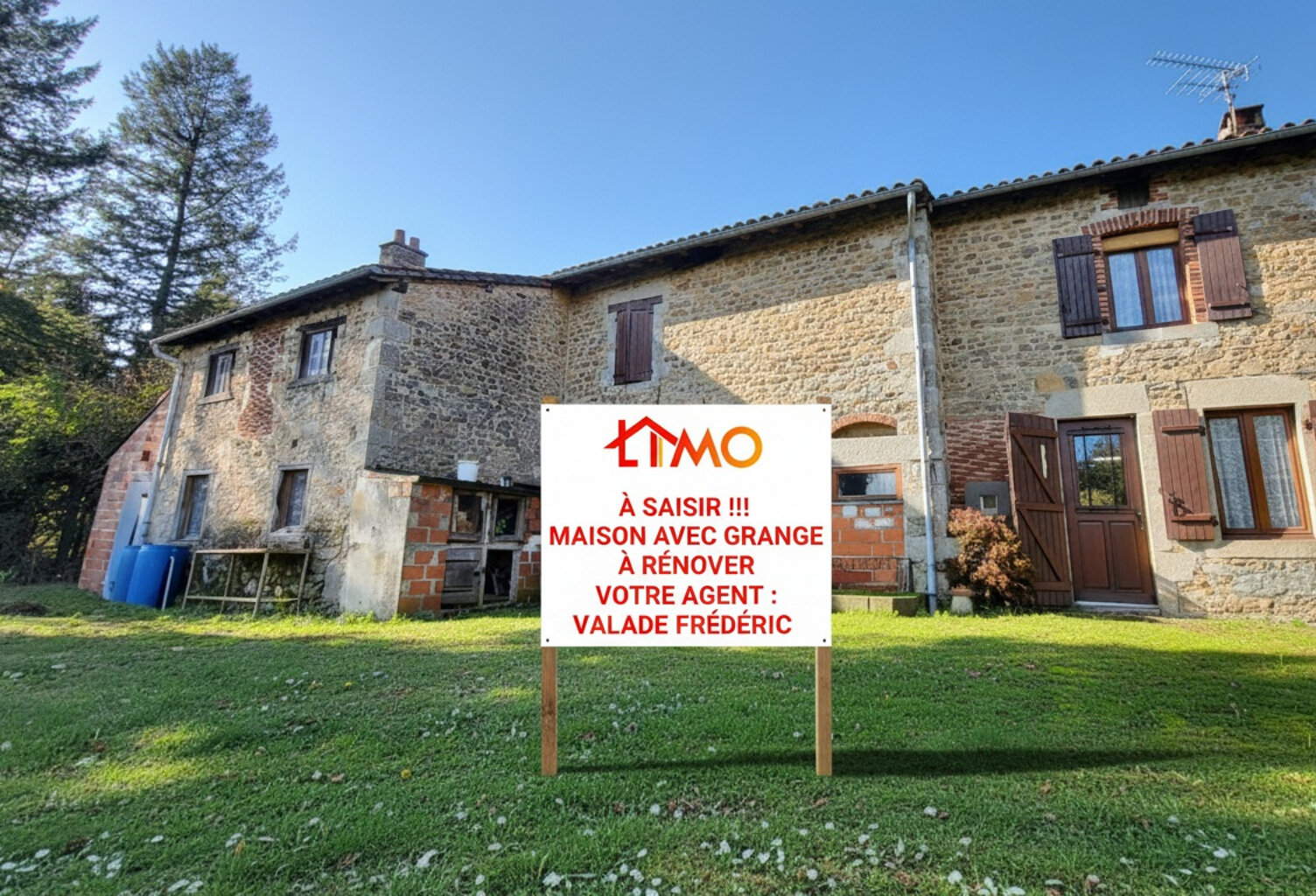 Ensemble en pierre à rénover d'une surface totale de 222 M2 — photo 1