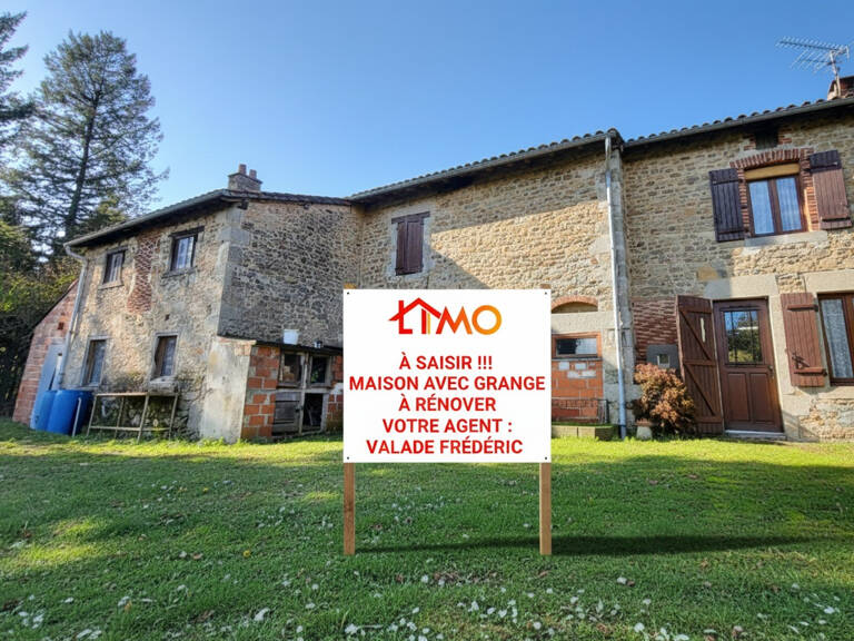 Ensemble en pierre à rénover d'une surface totale de 222 M2 — photo 1