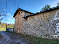 Ensemble en pierre à rénover d'une surface totale de 222 M2 — photo 2