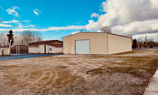 Local industriel  9953 m² à vendre à Lafrançaise (82130)