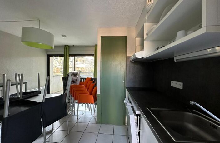 Appartement À Vendre — photo 2