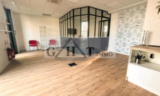 Bureau  42 m² à louer à Antony (92160)
