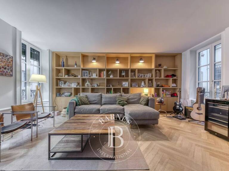 Lyon 2 - Cordeliers - Appartement meublé de 58 m² - 1 Chambre — photo 1