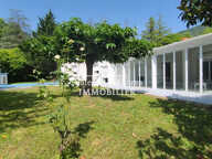 Villa rénovée de plain pied sur 1900 m² de terrain - Puilaure — photo 3