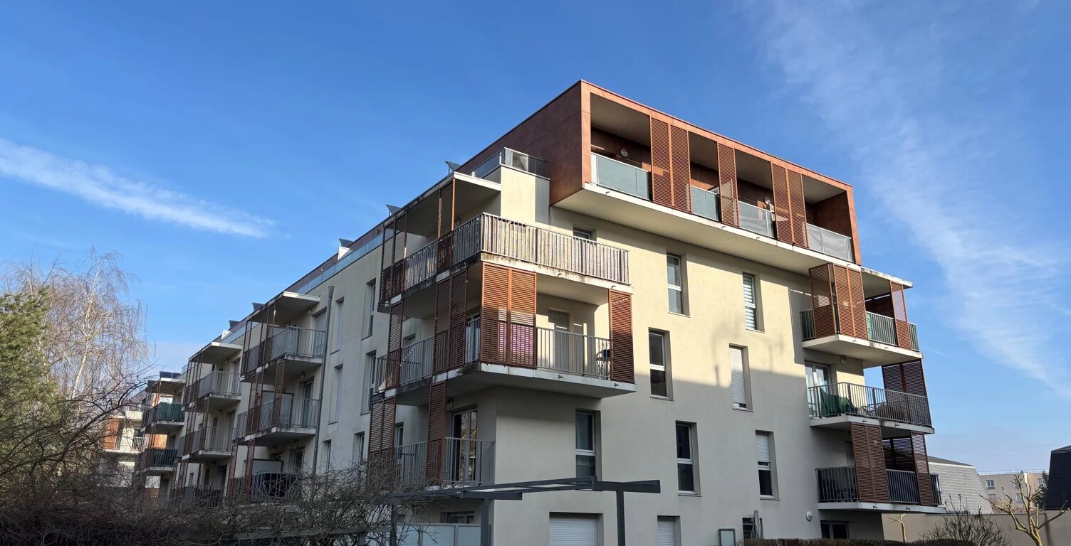 A LOUER - Appartement 2 pièces à CHARTRES avec parkings — photo 1