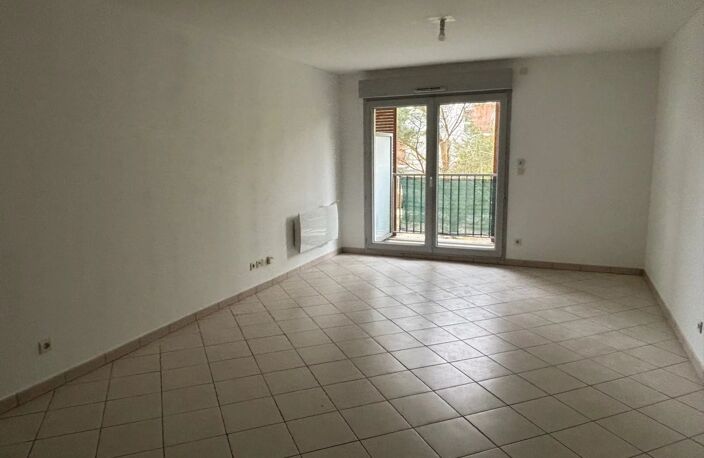 A LOUER - Appartement 2 pièces à CHARTRES avec parkings — photo 5