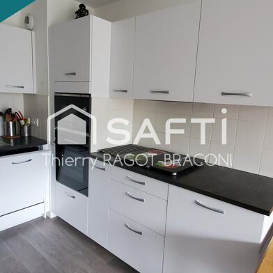 Appartement 3 pièces 219500 €