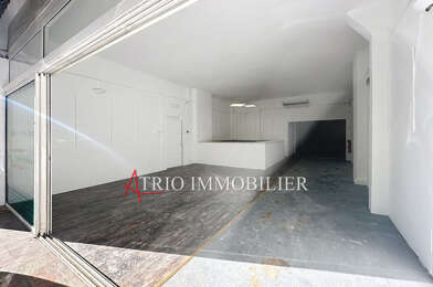 Commerce  520000 €