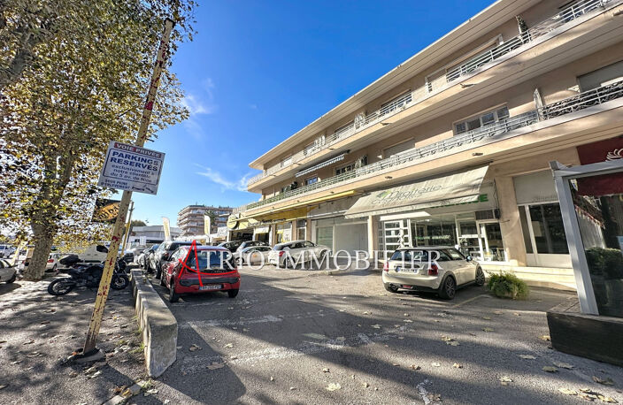 Cagnes sur mer -secteur Hippodrome<BR>Emplacement n1 sur la Natio — photo 5