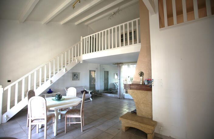 Villa avec Piscine — photo 3