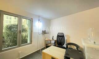 Bureau  80 m² à louer à Lyon 3 (69003)