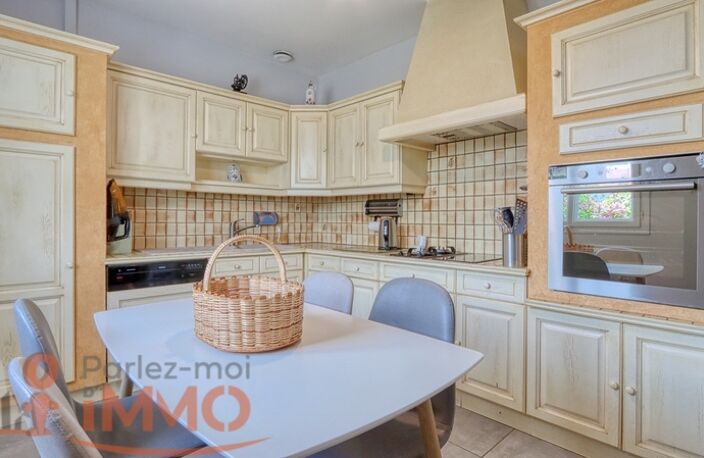 Villa — photo 4