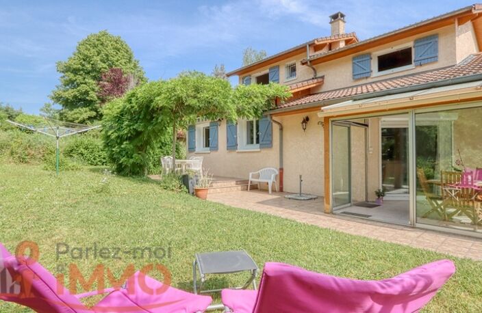 Villa — photo 5