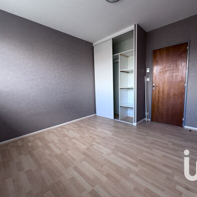 Appartement 5 pièces 146000 €