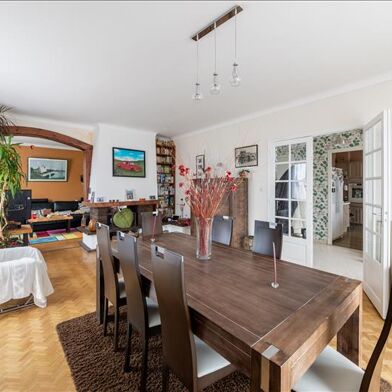 Maison 9 pièces 275600 €