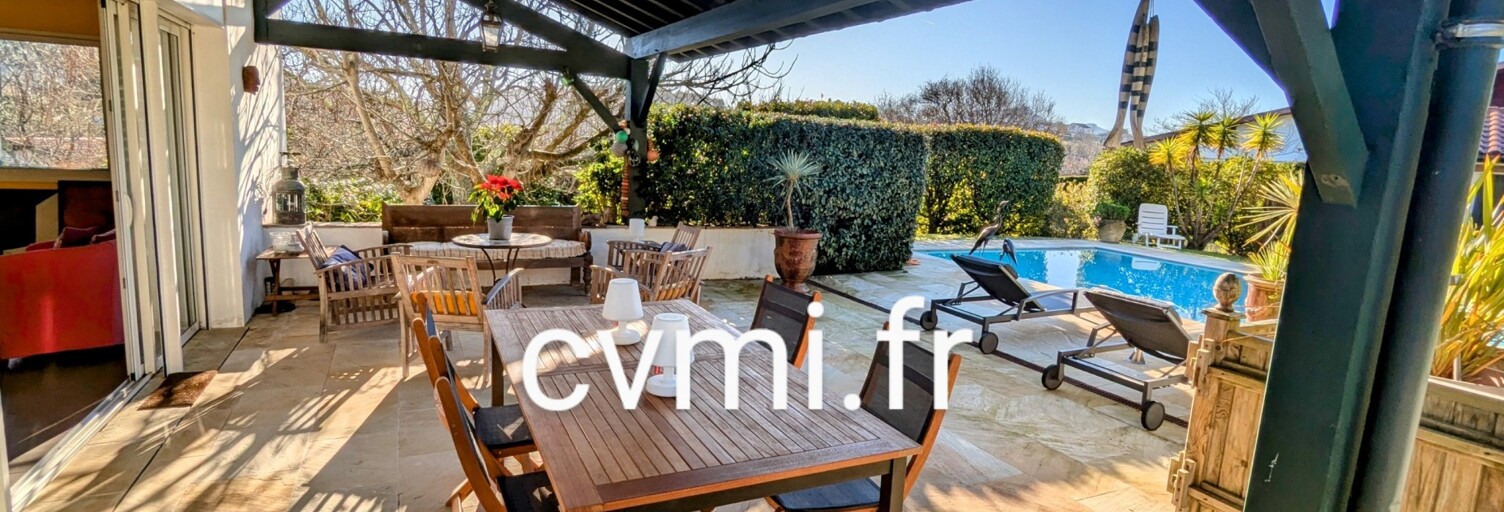 Maison 9 Pièces 215 m² à vendre à Guéthary (64210)