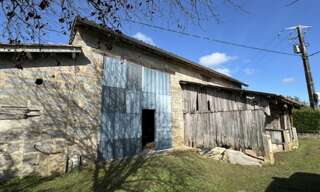 Maison 7 Pièces 132 m² à vendre à Saint-Martin-de-Coux (17360)